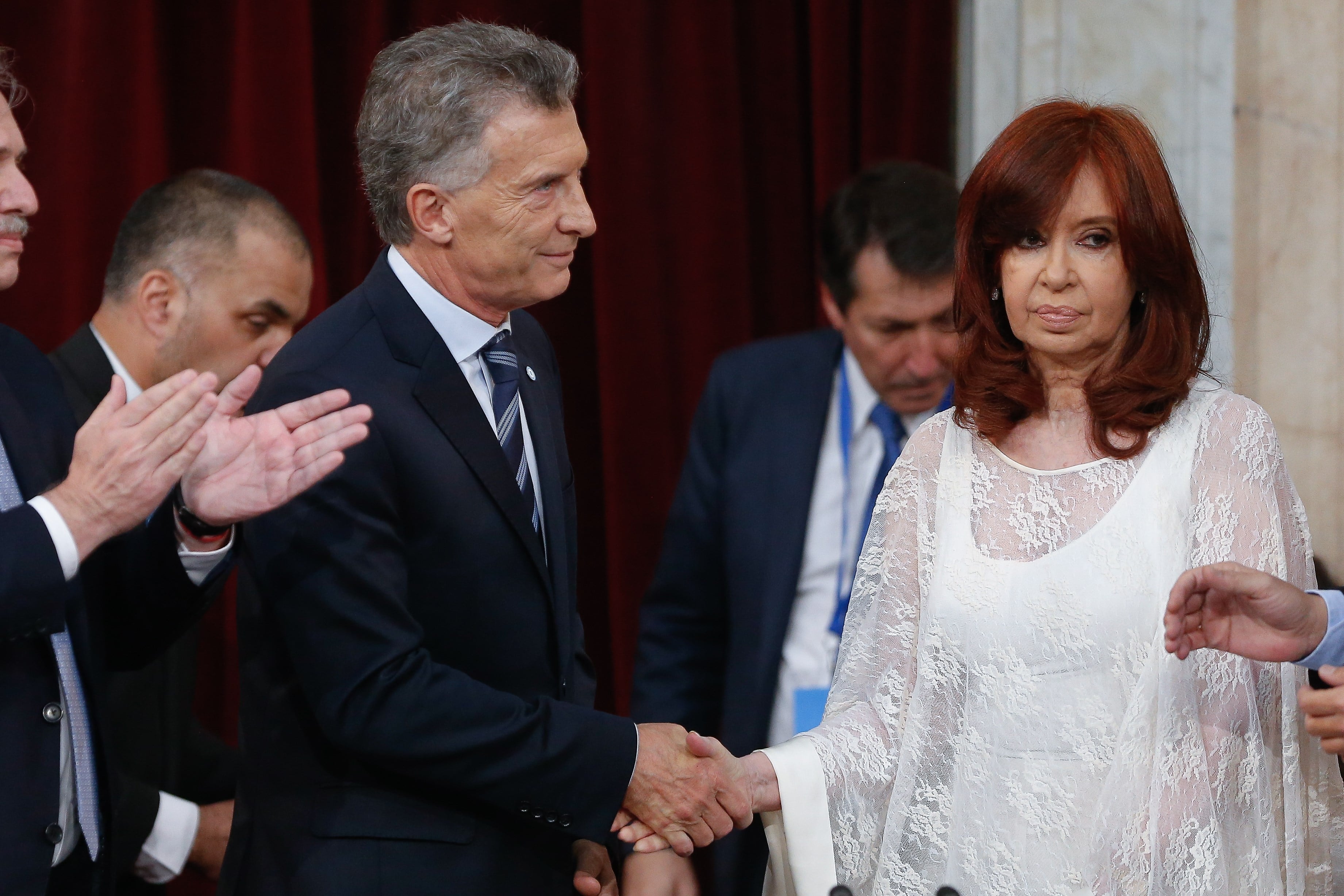 Alberto Fernández y Cristina Kirchner asumieron la conducción del país.