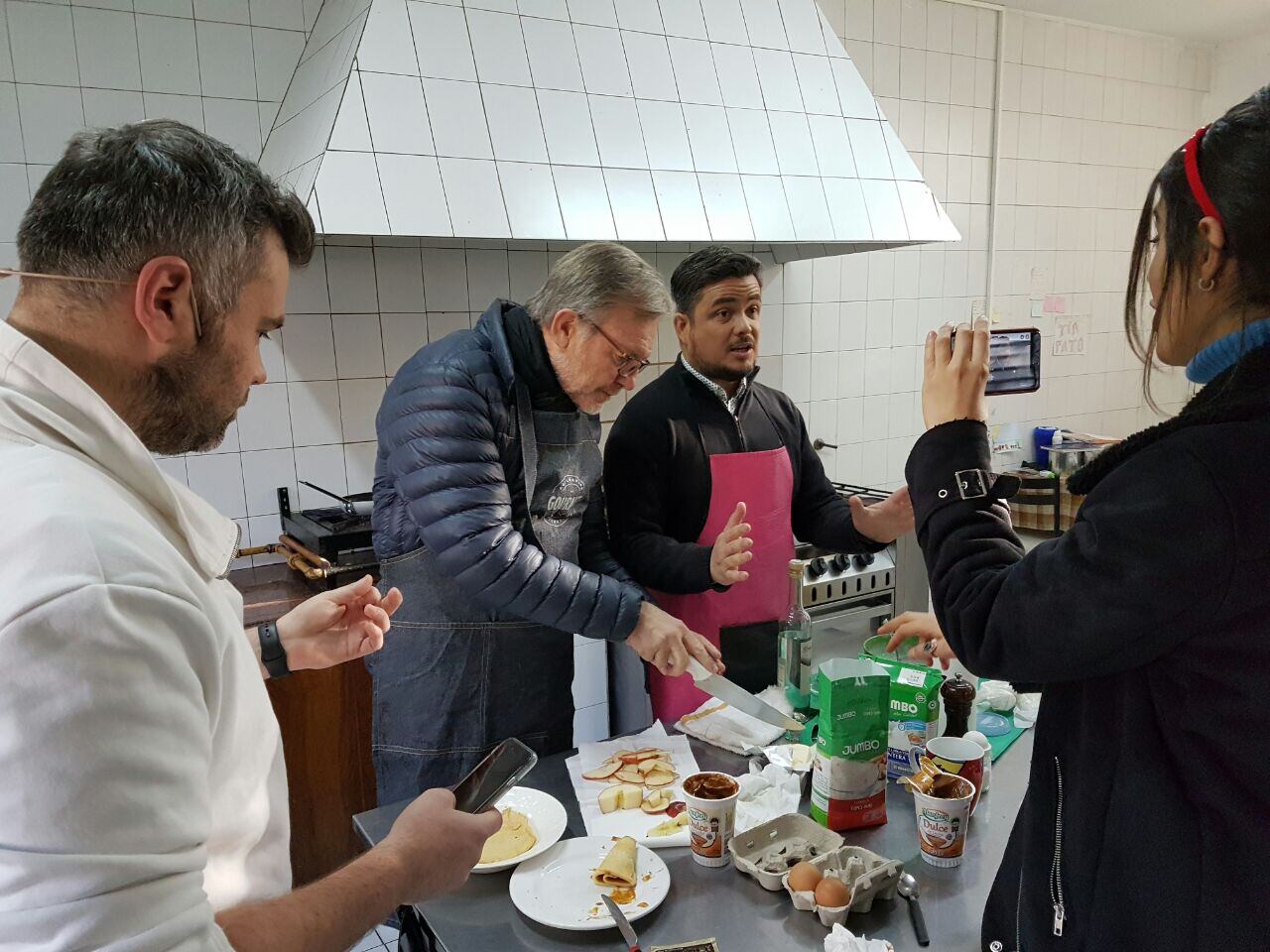 Ale Bellini fue la encargada de las fotos, mientras los cocineros hacían lo suyo.