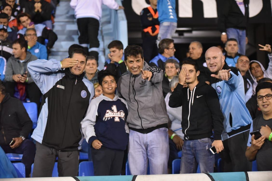 Alegría Pirata: el Celeste goleó y sueña con quedarse en Primera. / Foto: Lucio Casalla ElDoce.tv