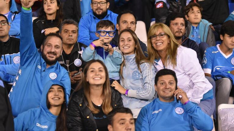 Alegría Pirata: el Celeste goleó y sueña con quedarse en Primera. / Foto: Lucio Casalla ElDoce.tv