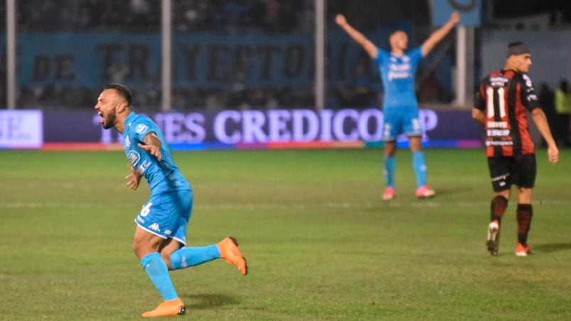 Alegría Pirata: el gol de Lugo fue un desahogo para el Celeste, que terminó dominando.