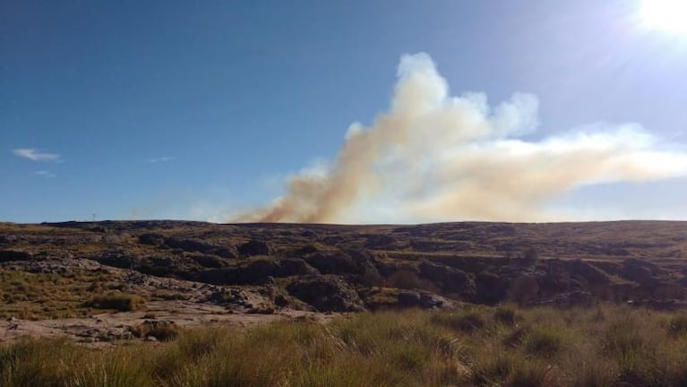 Alerta por un incendio próximo al parque nacional Quebrada del Condorito