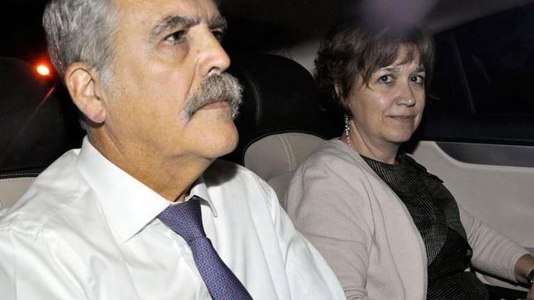 Alessandra  Minnicelli  y Julio De Vido y sus hijos  investigados por enriquecimiento  ilícito.