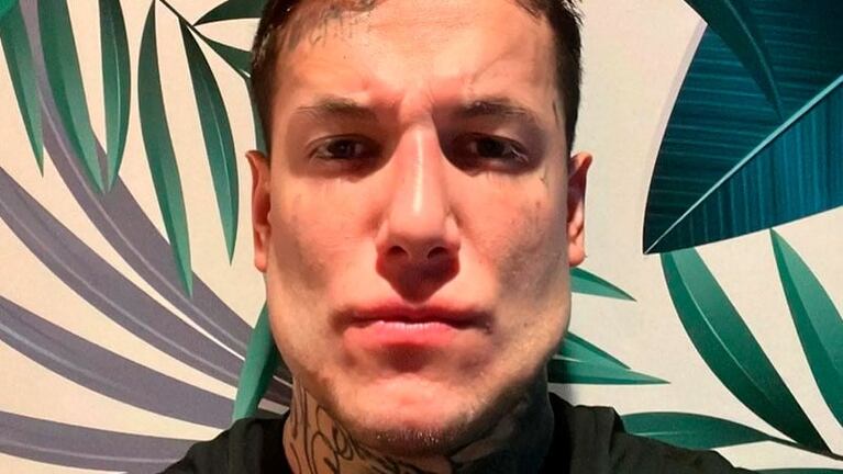 Alex Caniggia lució enamorado de su nuevo perfil.