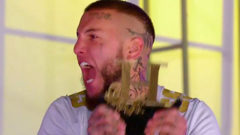 Alexander Caniggia, de emperador a rey en El Hotel de los Famosos.