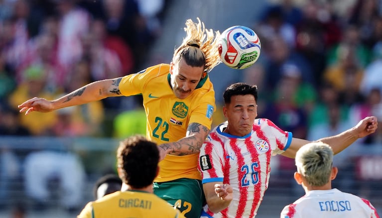 Alexandro Maidana, en acción ante Australia. Reuters/Darren Yamashita