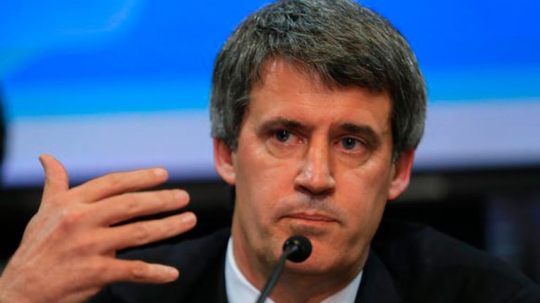 Alfonso Prat Gay participó de la Conferencia Industrial Argentina.