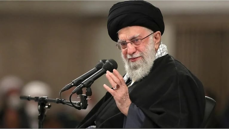 Alí Hosein Jamenei, el líder supremo iraní abatido.