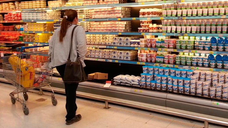 Alimentos y bebidas, uno de los rubros que más subió.