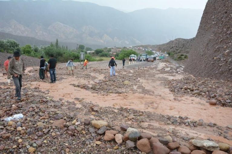 Alud en Jujuy: dos muertos y más de mil evacuados