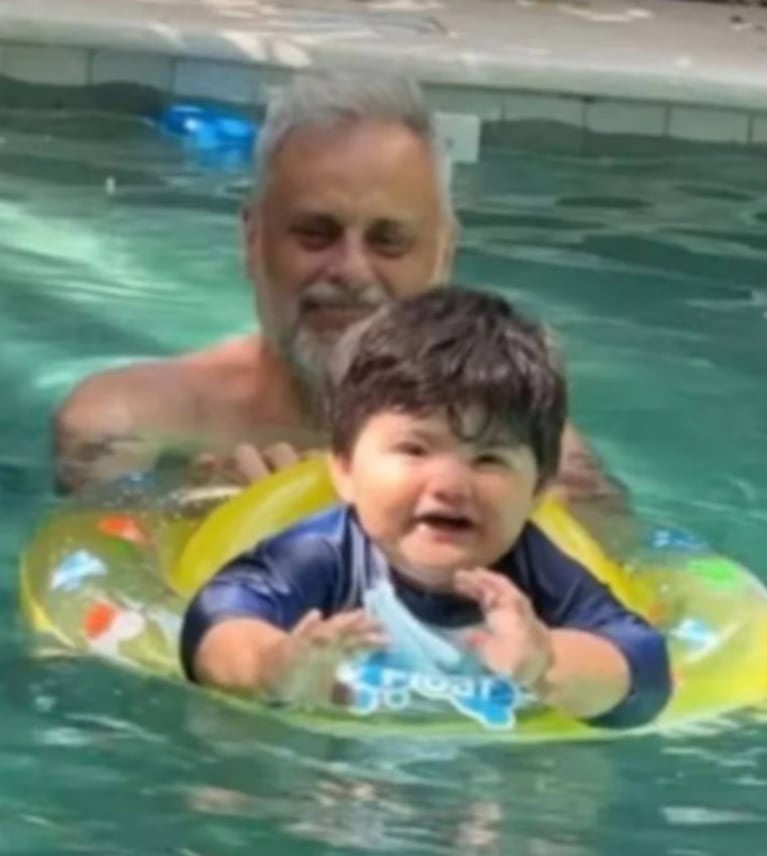 Amadeo disfruta de los días de calor junto a su familia mientras Morena Rial permanece presa.