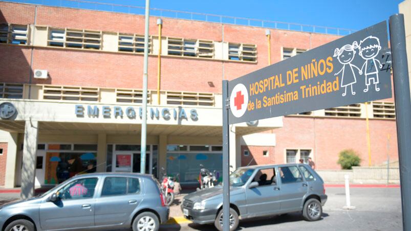 Ambas adolescentes están internadas en el Hospital de Niños. 