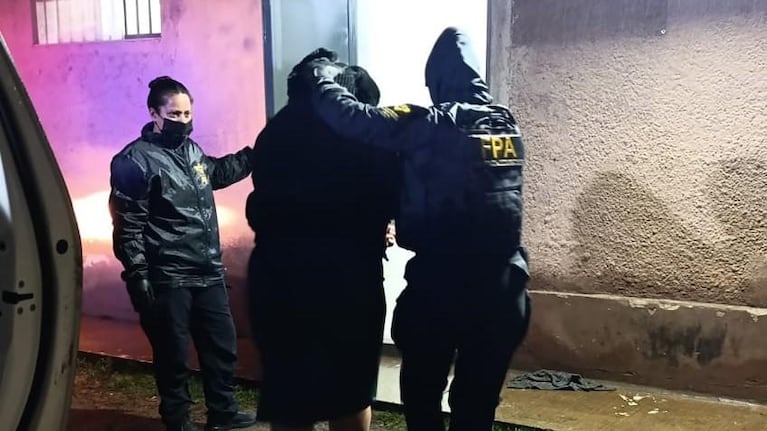 Ambas fueron sorprendidas mientras vendían cocaína en pleno Centro.