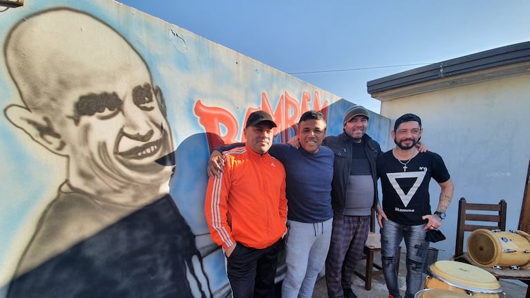 Amigos y alumnos del percusionista lo recordaron haciendo música. Foto: ElDoce/Dahy Terradas.