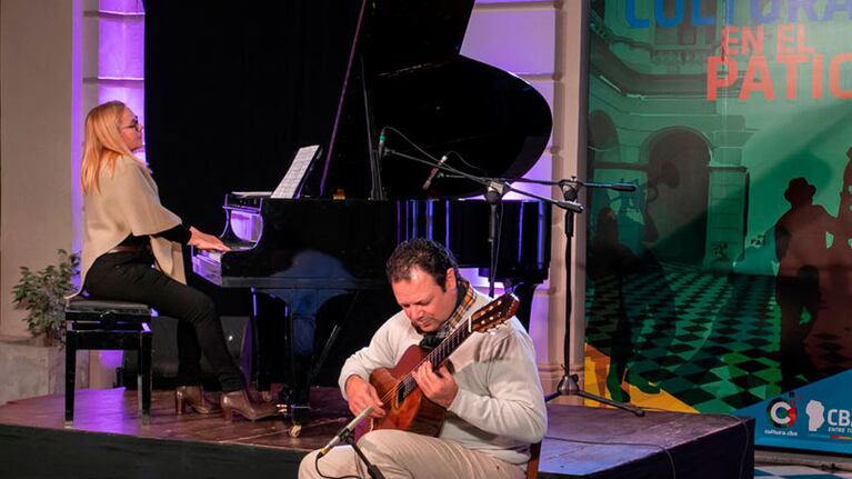 Andrea Boban y Guillermo Dezi en Cultura en el Patio.