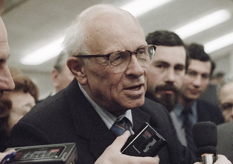 Andrei Dmitrievich Sajarov recibió el Premio Nobel de la Paz en 1975. 