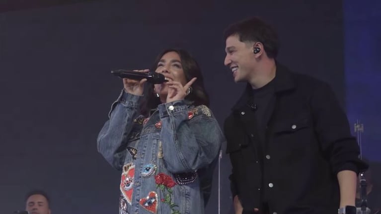 Ángela Leiva lanzó el enganchado junto al Chino Herrera desde el Quality.