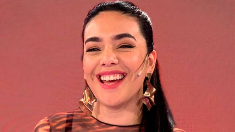 Ángela Leiva, muy cariñosa con las actrices del elenco.