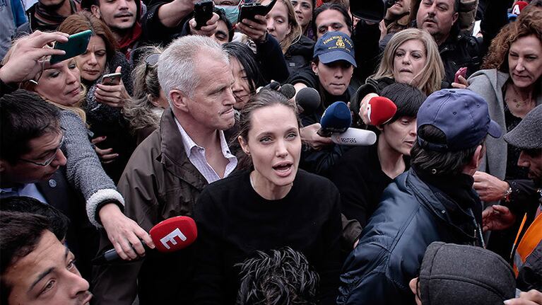 Angelina Jolie se mostró muy delgada en Grecia.