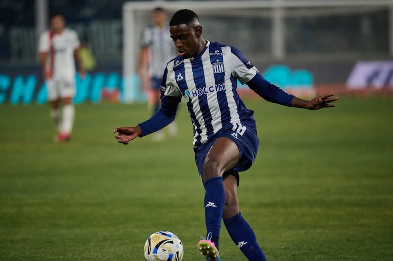 Angulo no estará disponible ante Atlético Tucumán.
