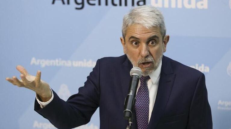 Aníbal Fernández explicó que piensa sobre el uso de las pistolas Taser