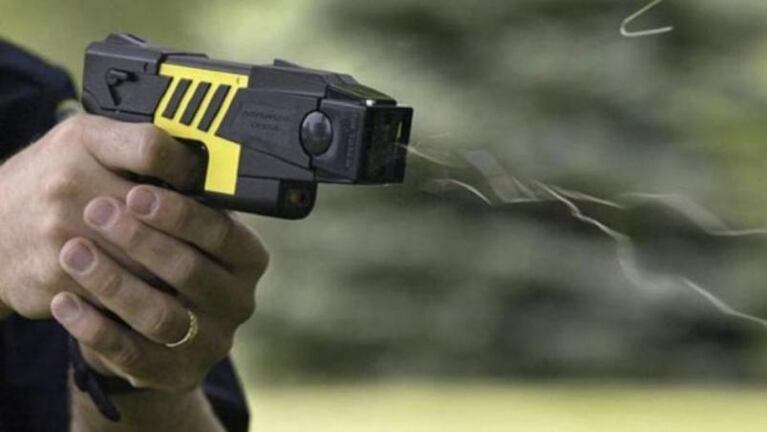 Aníbal Fernández explicó que piensa sobre el uso de las pistolas Taser