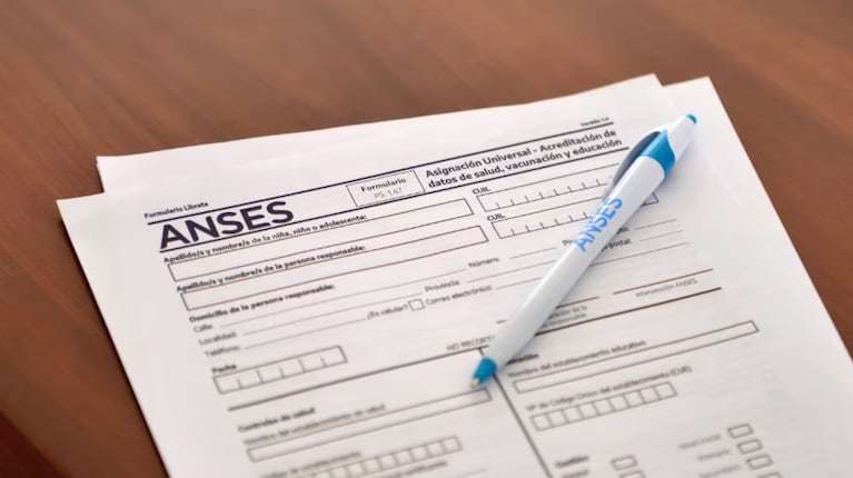 Anses cambia el trámite de la Libreta AUH desde noviembre: quiénes deberán seguir presentándola