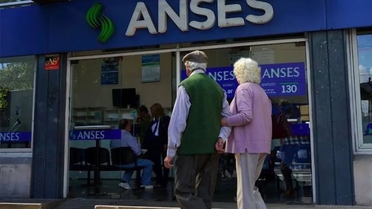 Anses: cuándo cobran jubilados, pensionados y AUH en enero de 2026