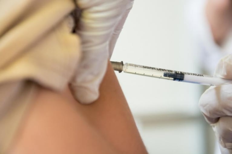 Antigripal: empezó la vacunación a embarazadas y mayores de 65 años