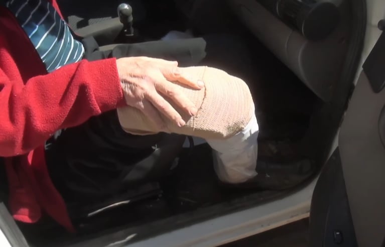Antonio se hizo una prótesis de PVC porque Pami no se la entrega.