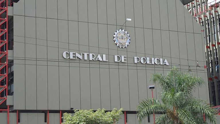 Apartaron a dos agentes de la Policía de Córdoba.