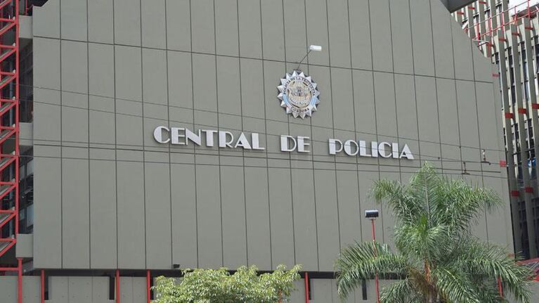 Apartaron a dos agentes de la Policía de Córdoba.