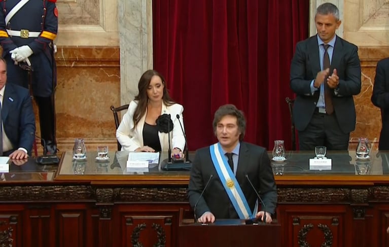 Apertura de Sesiones 2025: Milei retó a Villarruel, que quiso cerrar el discurso antes de tiempo