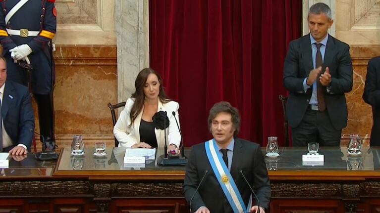 Apertura de Sesiones 2025: Milei retó a Villarruel, que quiso cerrar el discurso antes de tiempo