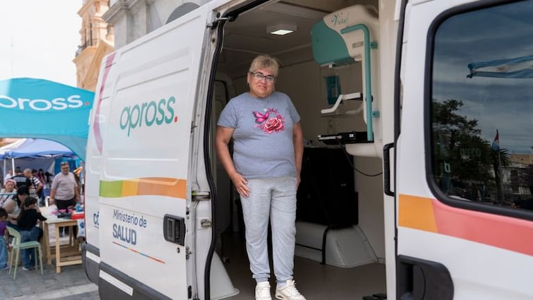 Apross se suma al mes de concientización sobre el cáncer de mama