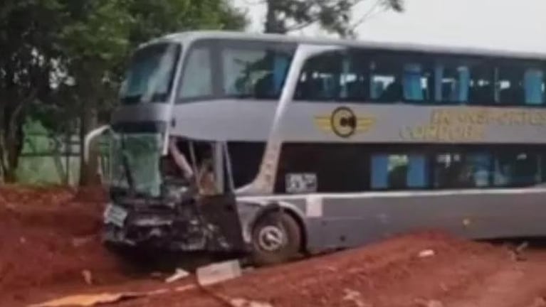 Apuñaló a su ex, escapó en el auto y murió en un choque