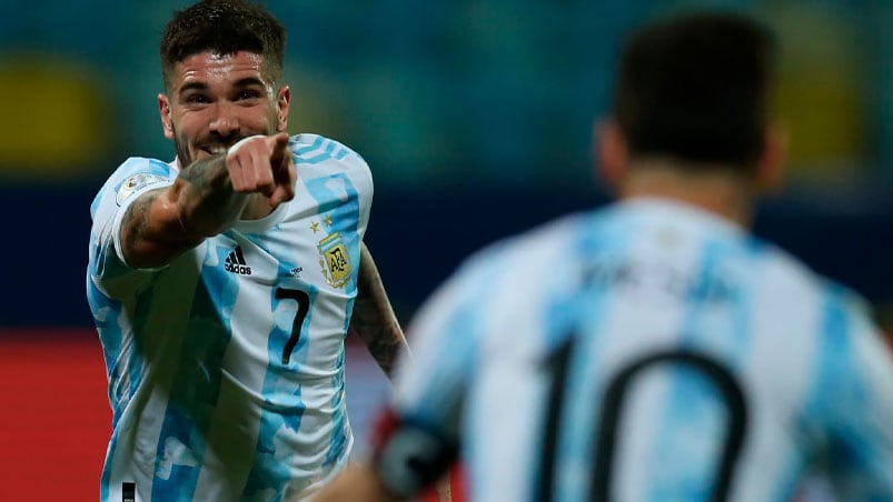 Argentina aplastó a Uruguay en el Monumental en uno de los clásicos más antiguos del fútbol.