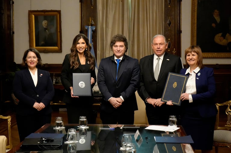 Argentina avanzó con Estados Unidos en la firma de la declaración de intención para ingresar al Programa de Exención de Visas.