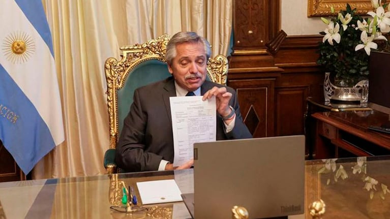 Argentina comenzará a distribuir vacunas rusas de producción local.