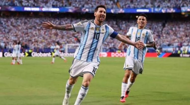 Argentina enfrentará a Egipto en octavos de final del Mundial.