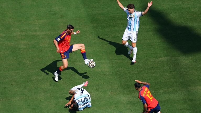 Argentina-España en Nueva Jersey. REUTERS/Mike Segar