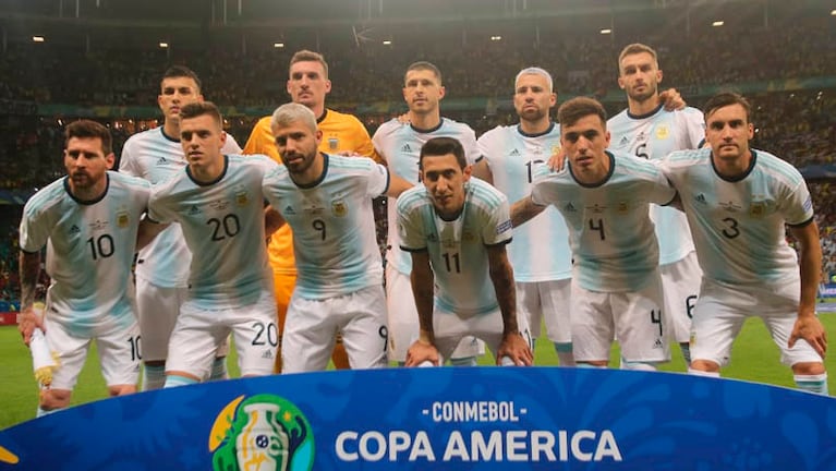 Argentina intentará salir de la última posición del Grupo B.