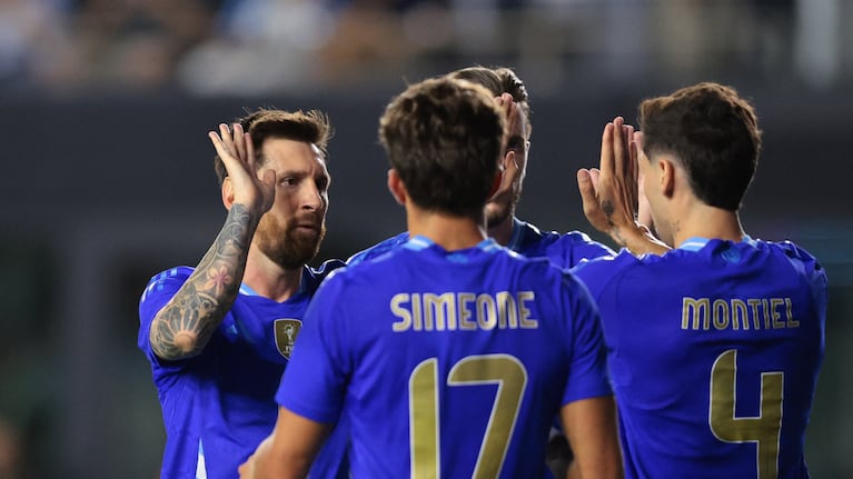 Argentina le dio una paliza a Puerto Rico en un amistoso en Miami.