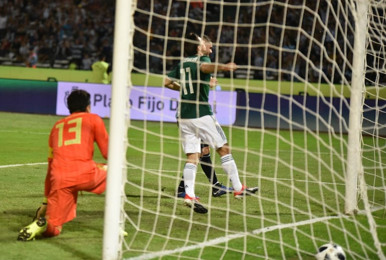 Argentina le ganó 2-0 a México en el Kempes: Dybala y Saravia, claves en los goles