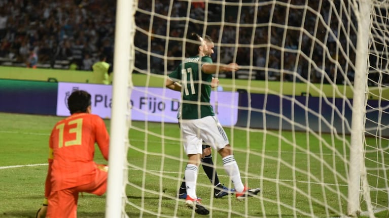 Argentina le ganó 2-0 a México en el Kempes: Dybala y Saravia, claves en los goles