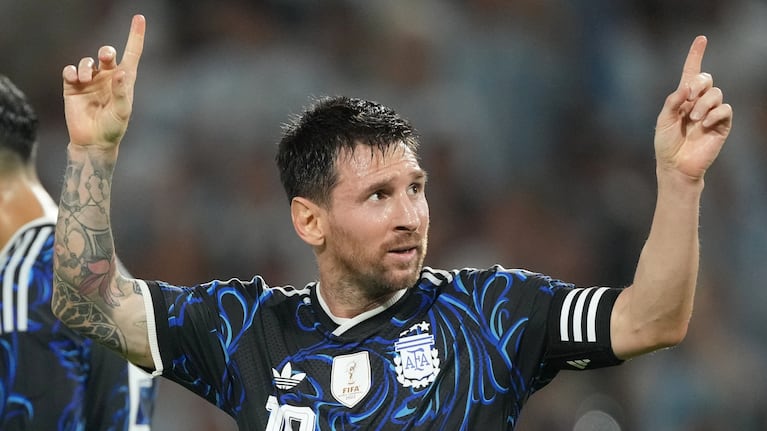 Argentina le ganó a Zambia 5 a 0 y se despidió de su público.