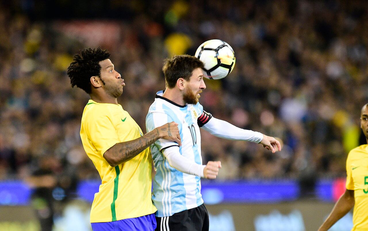 Argentina venció a Brasil en el debut de Sampaoli. Foto: Clarín.