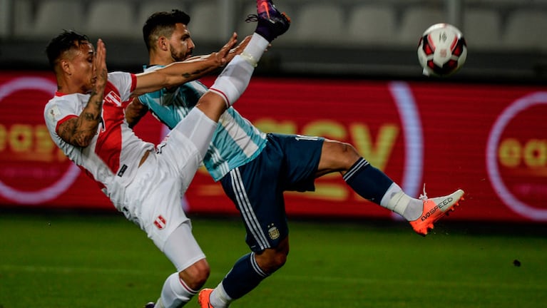 Argentina y Perú buscarán la clasificación al Mundial en la Bombonera.