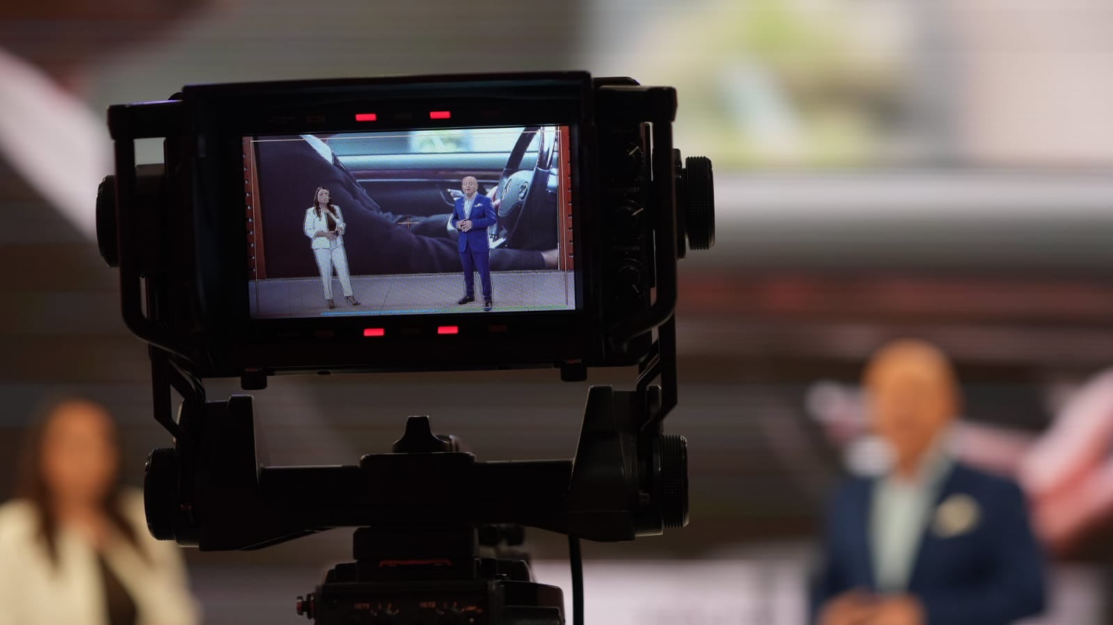 Arrancó Noticiero Doce renovado, con la dupla de Alejandra Bellini y Petete Martínez.