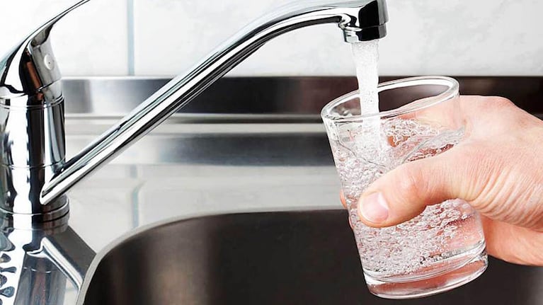 Arreglaron el caño maestro de agua en Córdoba y el servicio se normaliza
